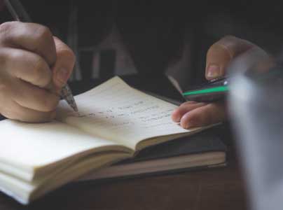 12. $5,000 Discover Student Scholarship